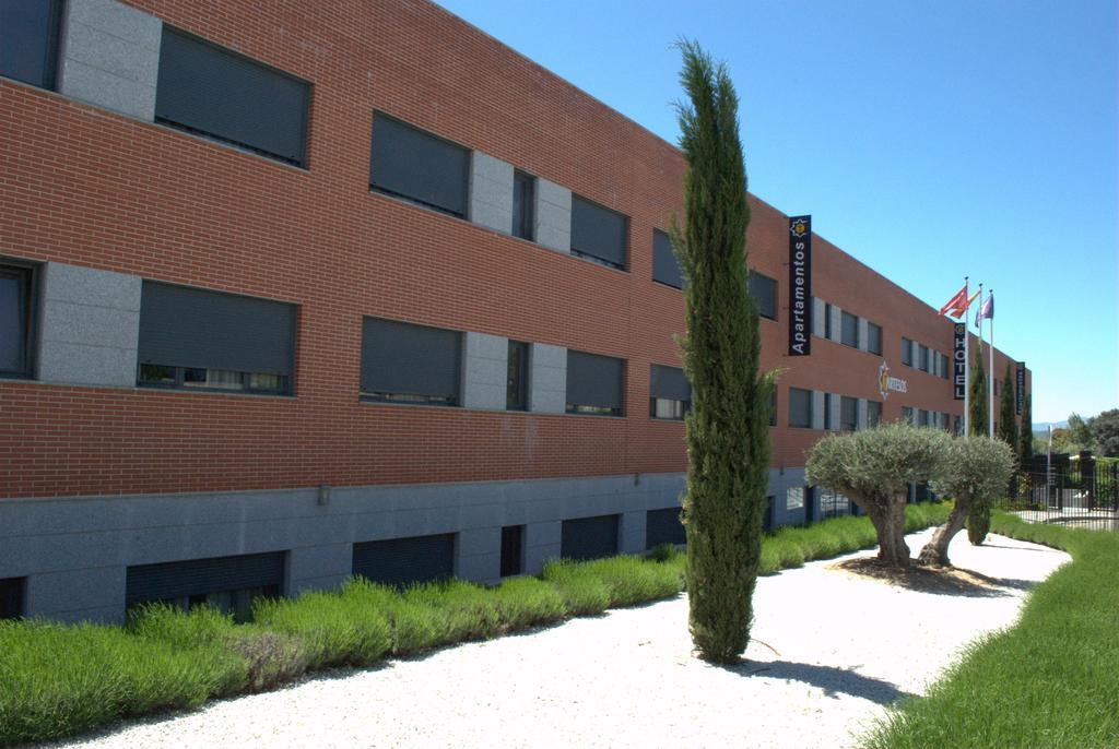 Hotel-Apartamentos Tartesos Las Rozas de Madrid Eksteriør bilde